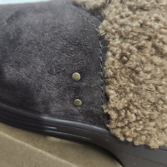 BNWT Revilalign Northridge Brown Suede Slippers Women’s 9.5 Faux Fur Cozy Clogs - Picture 12 of 16